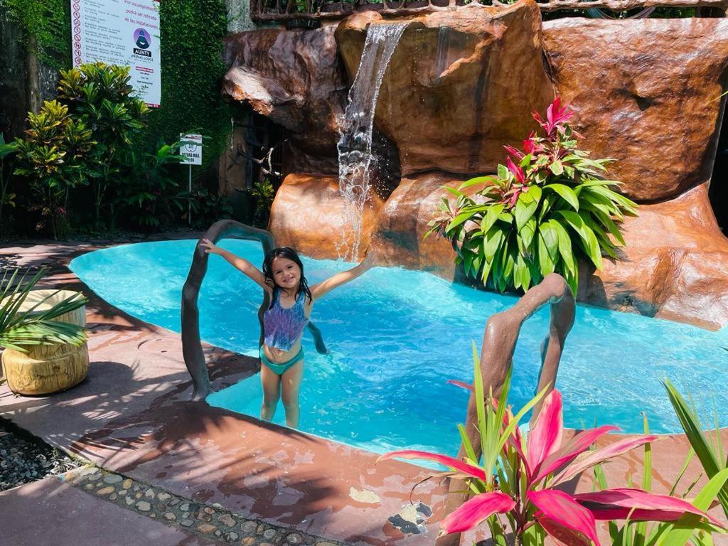 Aunty Arenal Lodge La Fortuna Eksteriør bilde