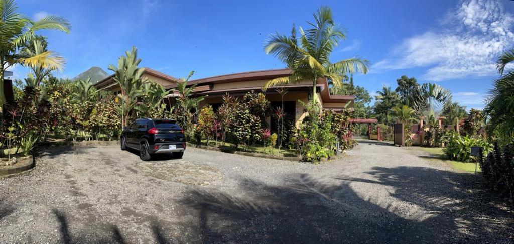 Aunty Arenal Lodge La Fortuna Eksteriør bilde