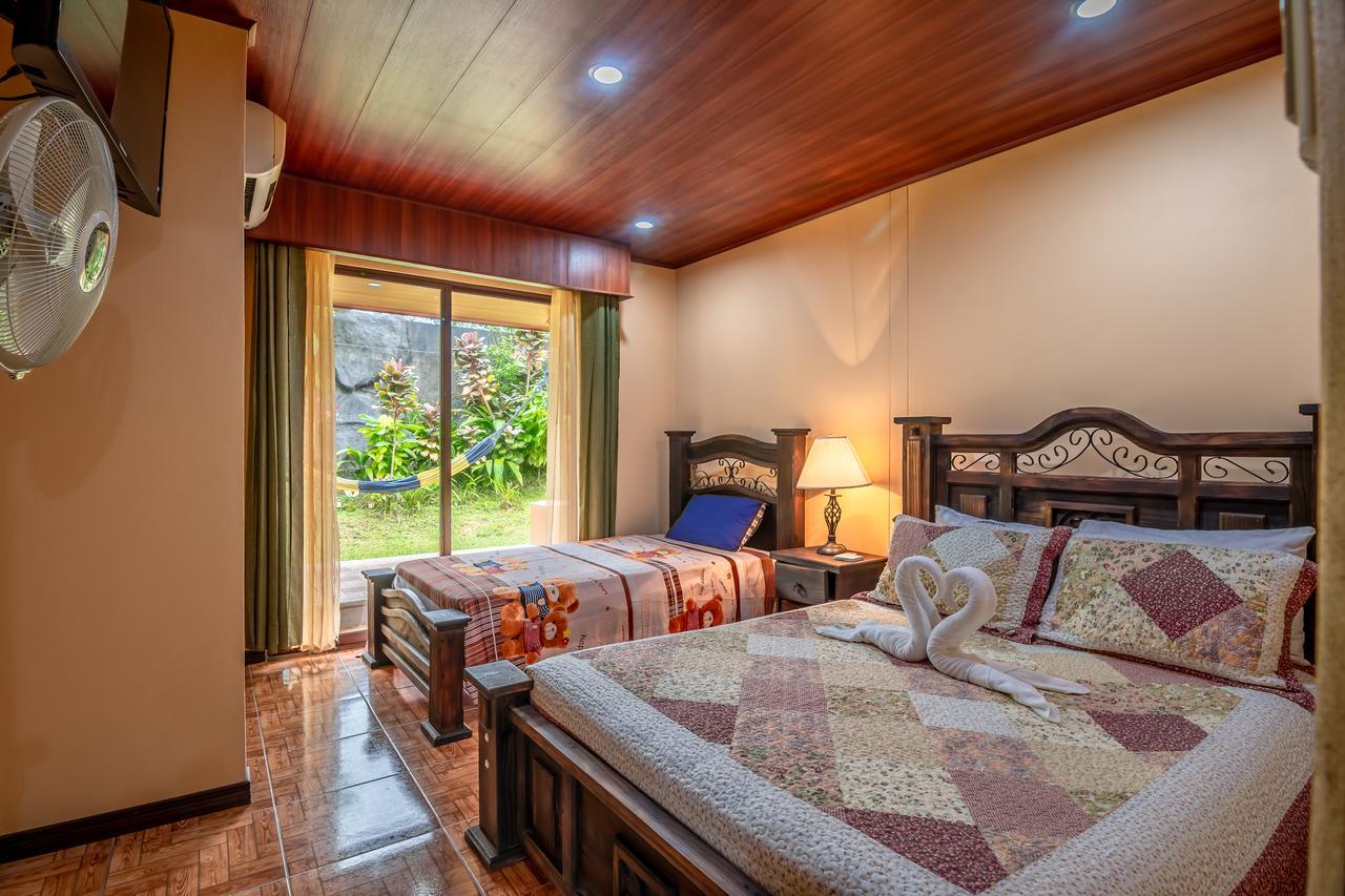 Aunty Arenal Lodge La Fortuna Eksteriør bilde