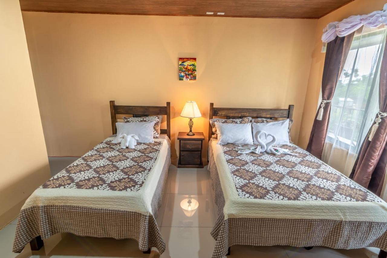 Aunty Arenal Lodge La Fortuna Eksteriør bilde